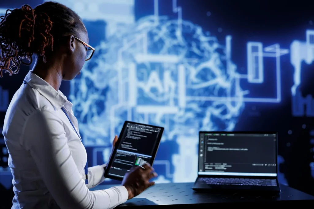 imageye___-_imgi_40_it-professional-updating-ai-systems_482257-90811